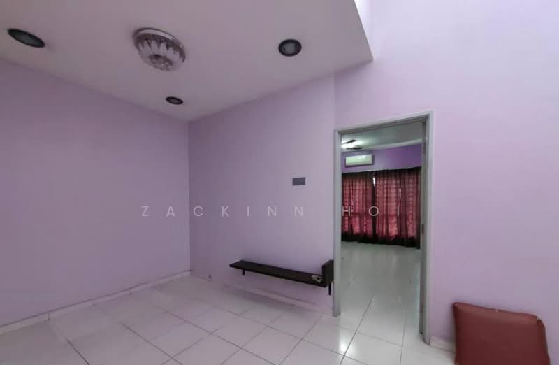 2-storey Terraced House for Rent in Bandar Botanic (Klang) - Zackinn Hoi - Living Room - PropertyGuru.com.my