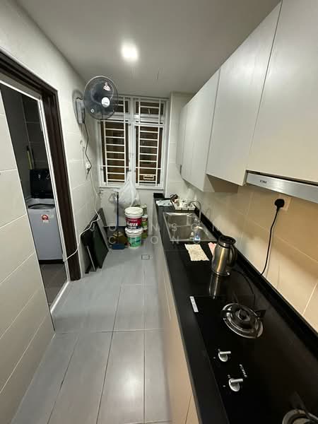 Servis Apartment untuk Disewa di KSL Residence @ Daya - Johnson Chong - Kitchen - PropertyGuru.com.my