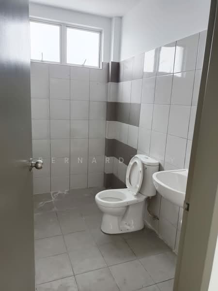 Terraced House for Sale in Sepang (Selangor) - Bernard Tay - Bathroom - PropertyGuru.com.my