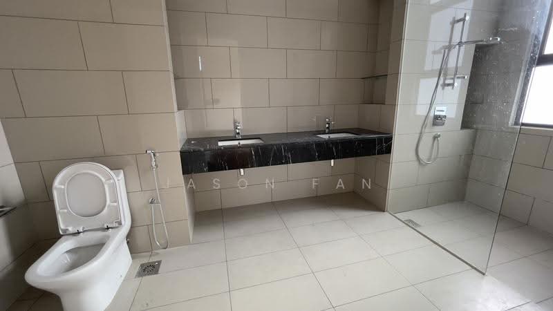 Semi-Detached House for Sale in Kota Kemuning (Shah Alam) - Jason Fan - Bathroom - PropertyGuru.com.my