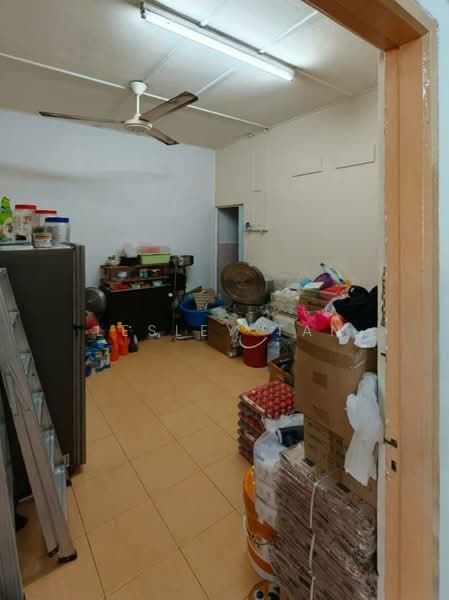 1-storey Terraced House for Sale in Taman Century (Johor Bahru) - Lesley Tan - Interior - PropertyGuru.com.my
