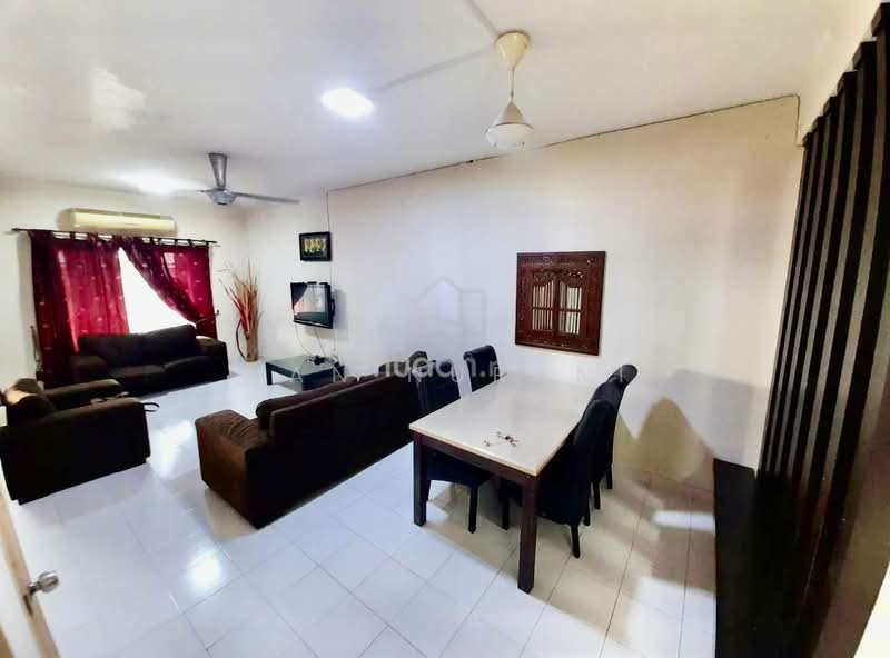2-storey Terraced House for Sale in Taman Tasik Prima (Puchong) - Wan Nurani - Living Room - PropertyGuru.com.my