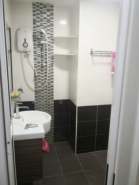 Apartment for Sale at Taman Bukit Erskine - Weng Sern - Bathroom - PropertyGuru.com.my