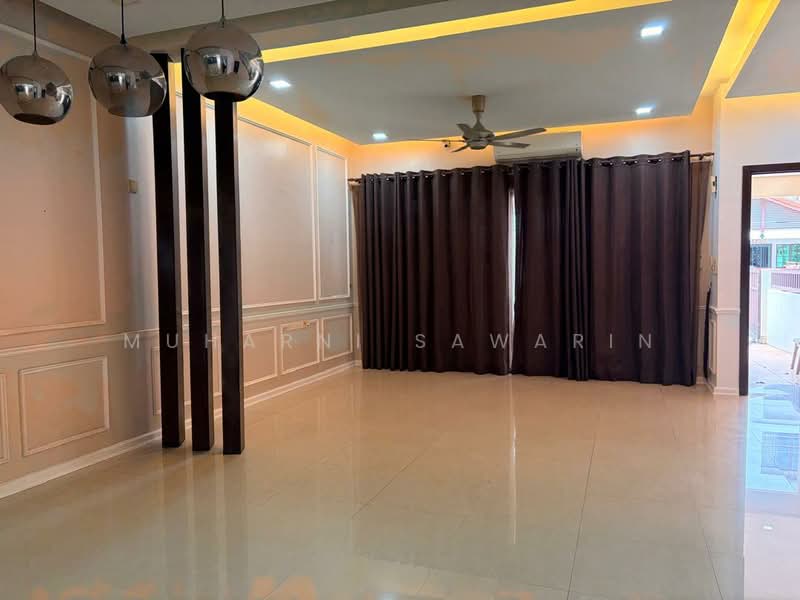 2.5-storey Terraced House for Sale in Sunway SPK Damansara (Batu) - muharni sawarin - Living Room - PropertyGuru.com.my