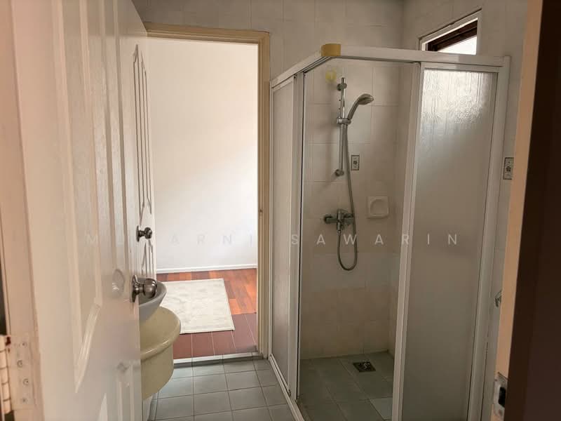 2.5-storey Terraced House for Sale in Sunway SPK Damansara (Batu) - muharni sawarin - Bathroom - PropertyGuru.com.my