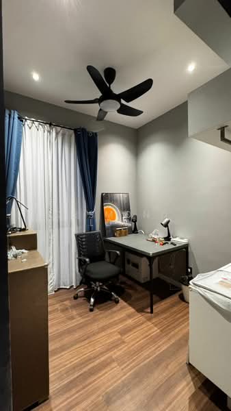 Vertu Resort untuk Untuk Dijual - RM 660,000, Mac 2026 - Study - PropertyGuru.com.my