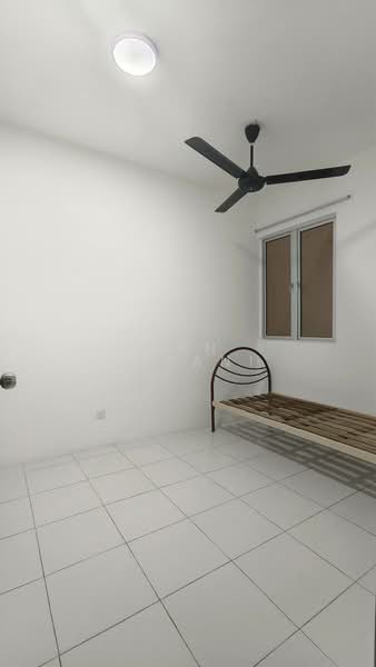 Apartment for Rent at Residensi Vista Wirajaya - Wan Nurani - Bedroom - PropertyGuru.com.my