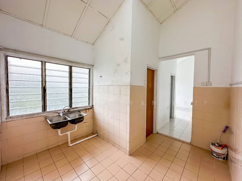 Taman Kajang Perdana untuk Untuk Dijual - RM 300,000, Mac 2026 - Kitchen - PropertyGuru.com.my