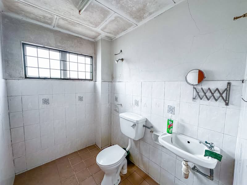 Taman Desa Mewah untuk Untuk Dijual - RM 435,000, Apr 2026 - Bathroom - PropertyGuru.com.my