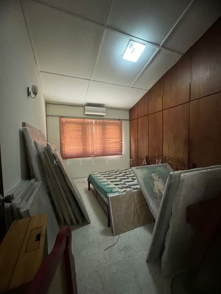 Bungalow for Rent in Taman Canning (Ipoh) - Kelly Tan - Bedroom - PropertyGuru.com.my