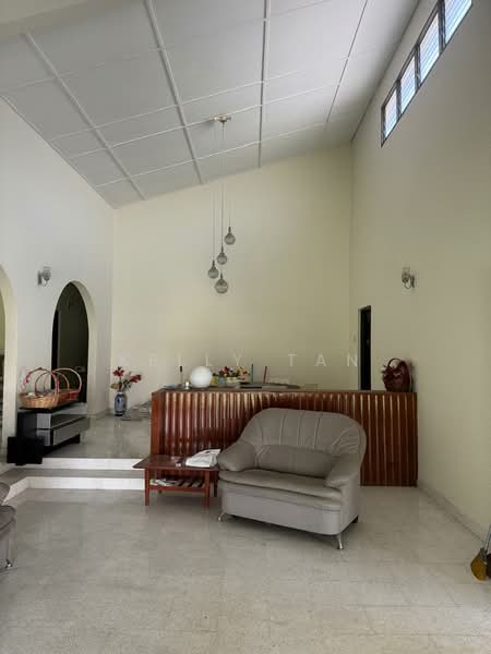 Bungalow for Rent in Taman Canning (Ipoh) - Kelly Tan - Living Room - PropertyGuru.com.my