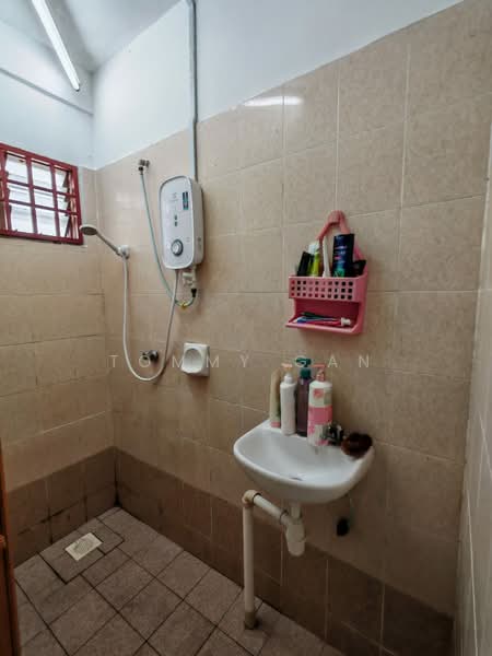 Terraced House for Sale in Seberang Perai (Penang) - Tommy Gan - Bathroom - PropertyGuru.com.my