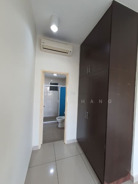 Service Residence for Sale at OUG Parklane - Jimmy Chang - Bathroom - PropertyGuru.com.my