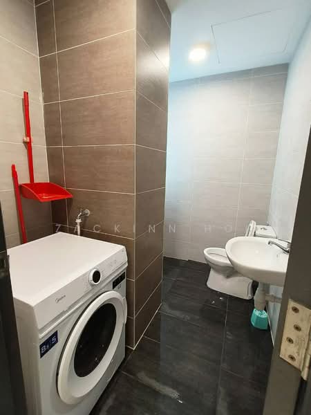 Service Residence for Rent at EDUSENTRAL - Zackinn Hoi - Bathroom - PropertyGuru.com.my