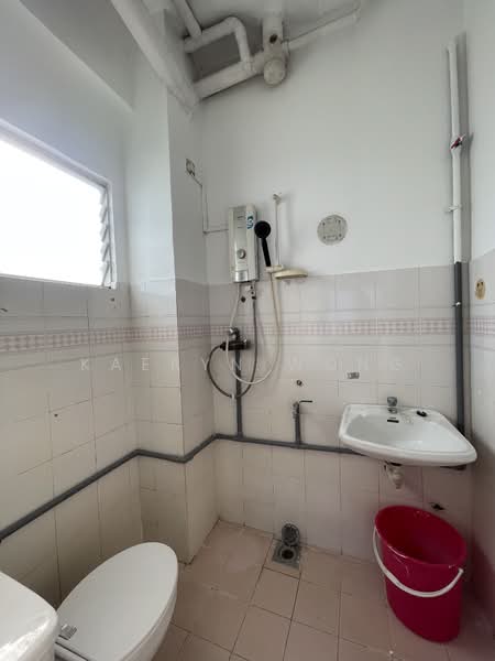 Condominium for Sale at Midah Ria Condominium - Kaeryn Wong - Bathroom - PropertyGuru.com.my