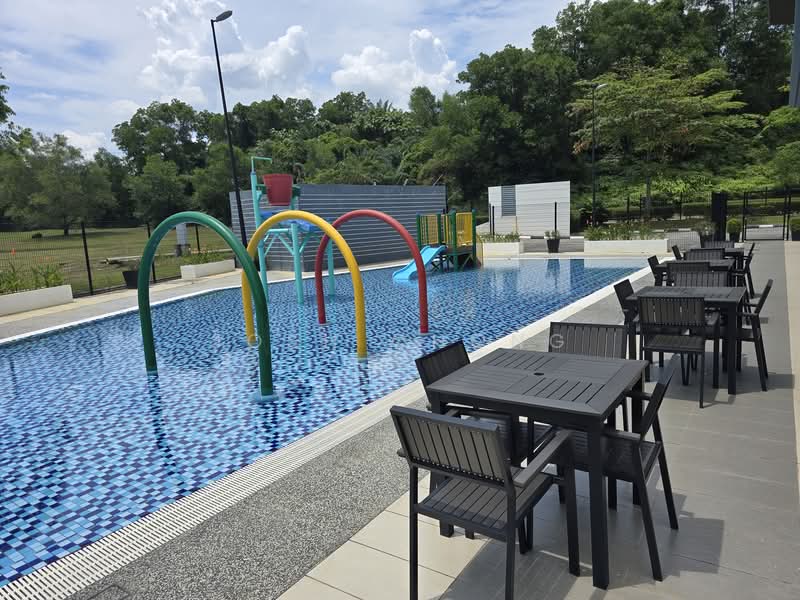 2-storey Terraced House for Sale in Amverton Hills (Sungai Buloh) - Josh Chong - Pool - PropertyGuru.com.my