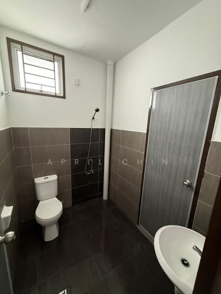 2-storey Terraced House for Rent in Johor Bahru (Johor) - April Chin - Bathroom - PropertyGuru.com.my