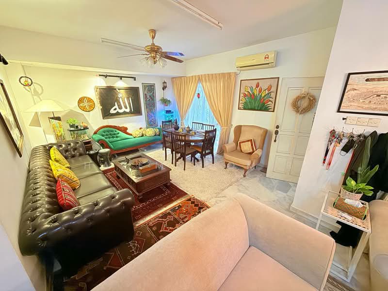 [Facing Open - 26x75] 2-Storey Superlink Putra Heights untuk Untuk Dijual - RM 900,000, Mac 2026 - Living Room - PropertyGuru.com.my