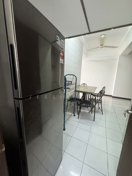 Condominium for Rent at The Pearl (Pearl Point) - Jessie Sim - Dining Room - PropertyGuru.com.my