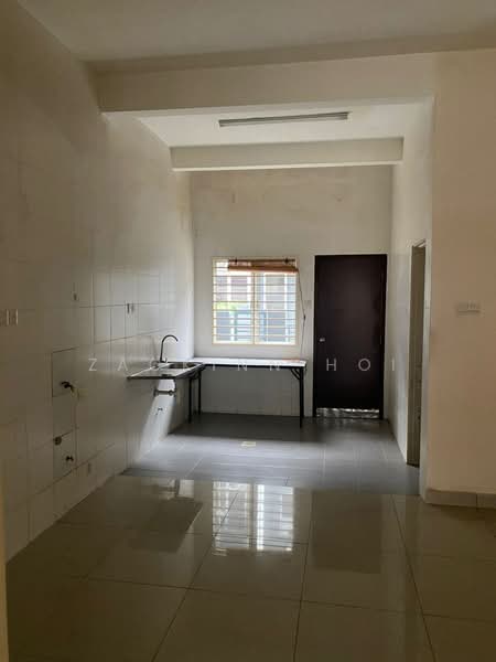 2-storey Terraced House for Rent in Bandar Parklands (Klang) - Zackinn Hoi - Kitchen - PropertyGuru.com.my