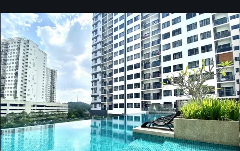The Greens @ Subang West untuk Untuk Disewa - RM 1,800 /bulan, Apr 2026 - Pool - PropertyGuru.com.my