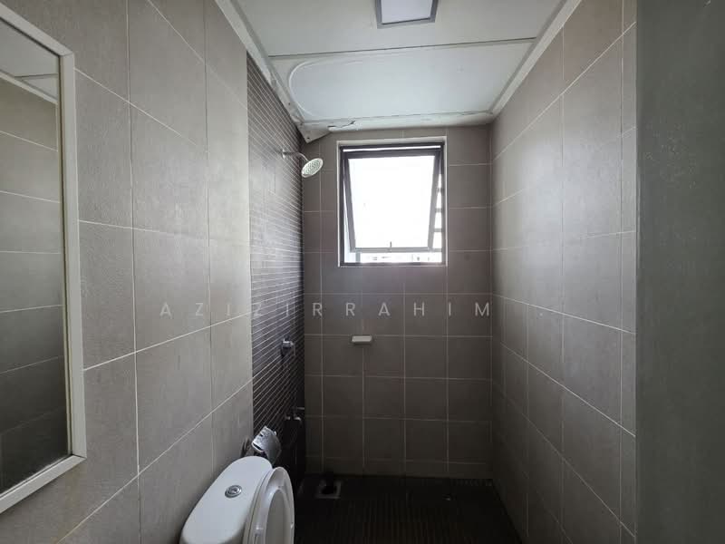 Condominium for Sale at Tamara - Azizirrahim . - Bathroom - PropertyGuru.com.my