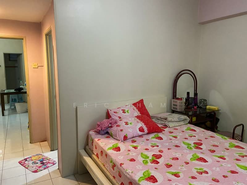 Apartment for Sale at Garden Park - Eric Tham - Bedroom - PropertyGuru.com.my