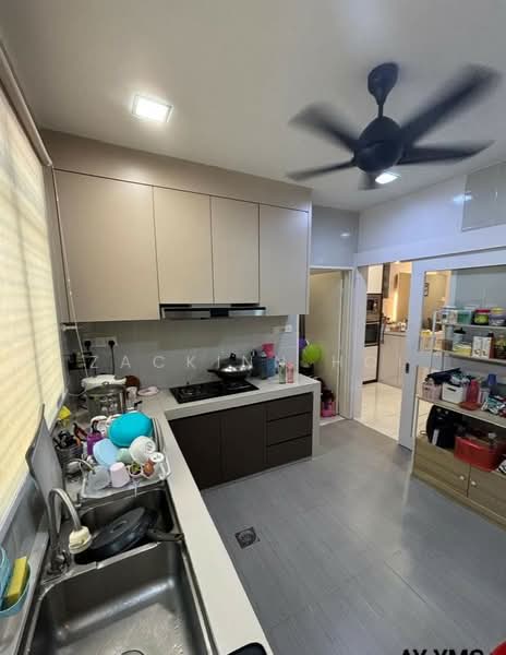 Tip Top Condition Fully Renovated & Extended 1 Sty Bandar Putera 2 Klang untuk Untuk Dijual - RM 460,000, Mac 2026 - Kitchen - PropertyGuru.com.my