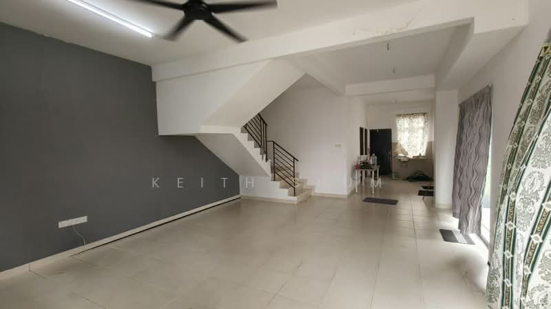 2.5-storey Terraced House for Sale in Taman Scientex Senai (Senai) - Keith Shum - Living Room - PropertyGuru.com.my