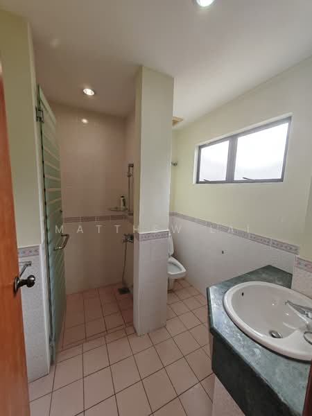 Bungalow for Sale in Seri Kembangan (Selangor) - Matthew Lai - Bathroom - PropertyGuru.com.my