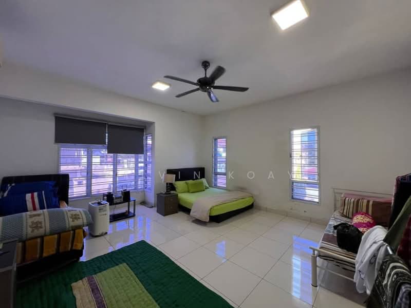 2-storey Terraced House for Sale in Taman Rinting (Masai) - Kelvin Koay - Bedroom - PropertyGuru.com.my
