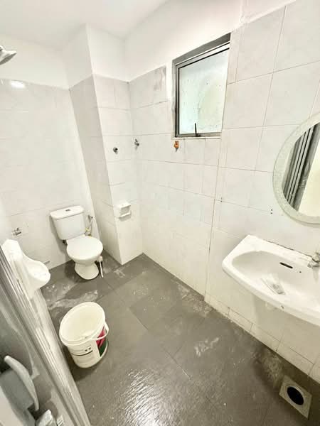 2-storey Terraced House for Sale in Taman Putri Kulai (Kulai) - Eunice Ng - Bathroom - PropertyGuru.com.my
