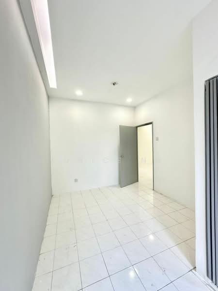 2-storey Terraced House for Sale in Taman Putri Kulai (Kulai) - Eunice Ng - Interior - PropertyGuru.com.my