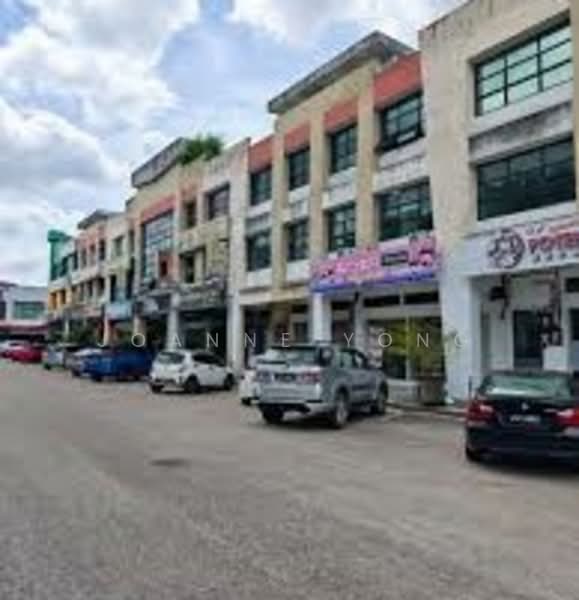 3 Storey Shop @ Jalan Kenanga x, Taman Desa Cemerlang, Ulu Tiram, Johor untuk Untuk Disewa - RM 1,500 /bulan, Mac 2026 - Exterior - PropertyGuru.com.my