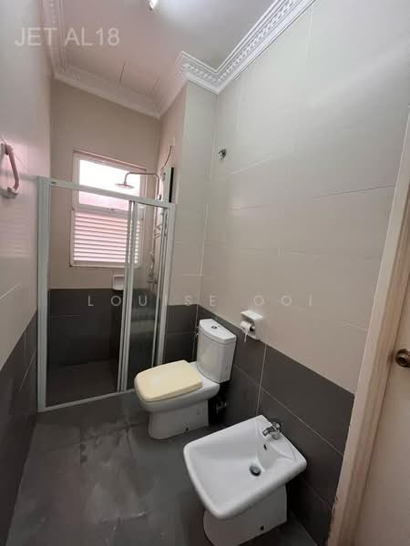 3-storey Terraced House for Sale in Shah Alam (Selangor) - Louise Ooi - Bathroom - PropertyGuru.com.my