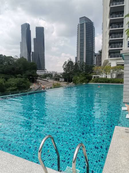 Servis Apartment untuk Disewa di Met 1 Residences - Terry Chen - Pool - PropertyGuru.com.my