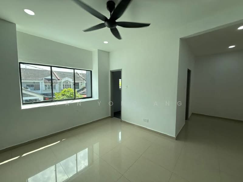 Taman Molek untuk Untuk Dijual - RM 648,000, Mac 2026 - Living Room - PropertyGuru.com.my