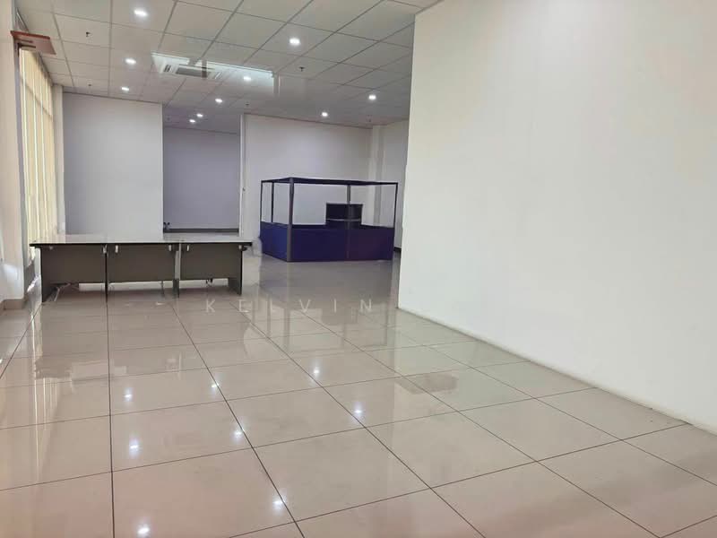 Factory for Rent in Taman Desa Cemerlang (Ulu Tiram) - Kelvin Lai - Interior - PropertyGuru.com.my