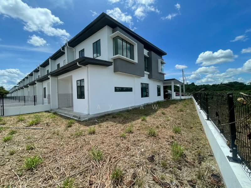 2-storey Terraced House for Sale in Moyan (Kuching) - Jay Law - Exterior - PropertyGuru.com.my