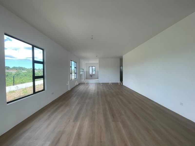 2-storey Terraced House for Sale in Moyan (Kuching) - Jay Law - Living Room - PropertyGuru.com.my