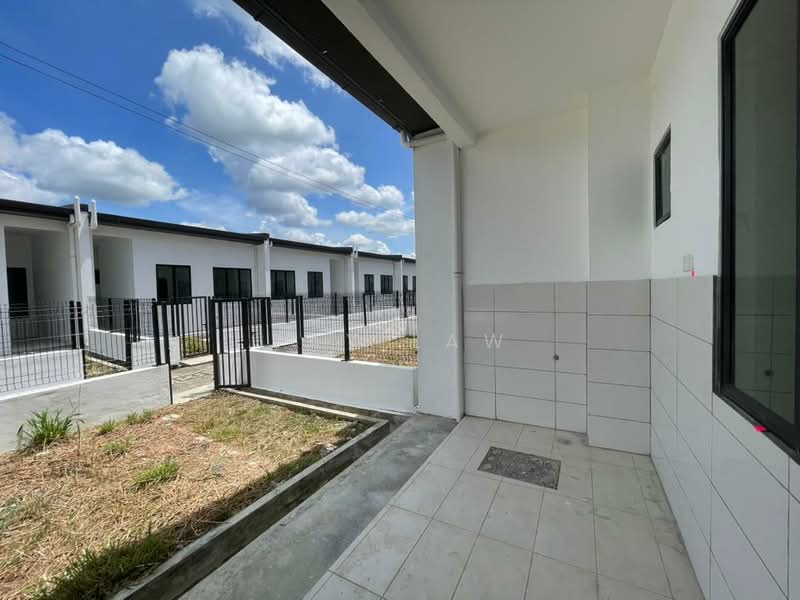 2-storey Terraced House for Sale in Moyan (Kuching) - Jay Law - Exterior - PropertyGuru.com.my