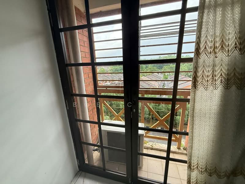 Cypress Condominium untuk Untuk Dijual - RM 480,000, Mac 2026 - Balcony - PropertyGuru.com.my