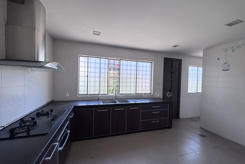 2.5-storey Terraced House for Sale in Taman Bukit Mandarina (Cheras) - Alex Chong - Kitchen - PropertyGuru.com.my