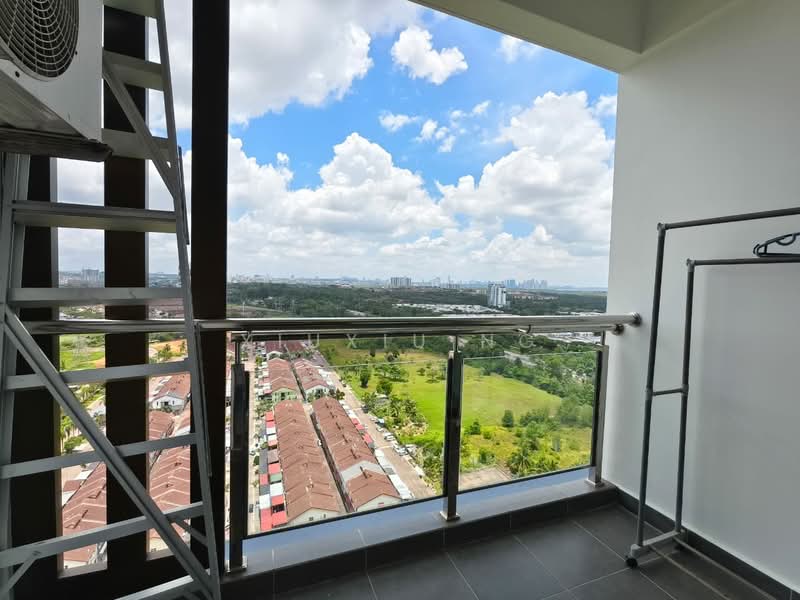 Service Residence for Sale at D'Inspire Residence (Inspira Bestari) - Xiuxiu Ng - Balcony - PropertyGuru.com.my