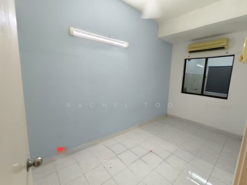 Taman Bukit Subang untuk Untuk Dijual - RM 695,000, Mac 2026 - Interior - PropertyGuru.com.my
