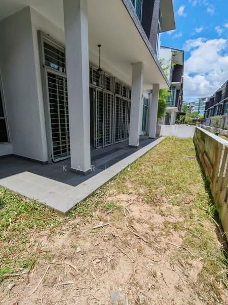 Taman Sutera Utama untuk Untuk Disewa - RM 3,300 /bulan, Mac 2026 - Exterior - PropertyGuru.com.my