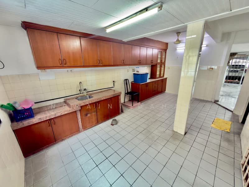 2-storey Terraced House for Sale in Kepong (Kuala Lumpur) - Noraini Dahan - Kitchen - PropertyGuru.com.my