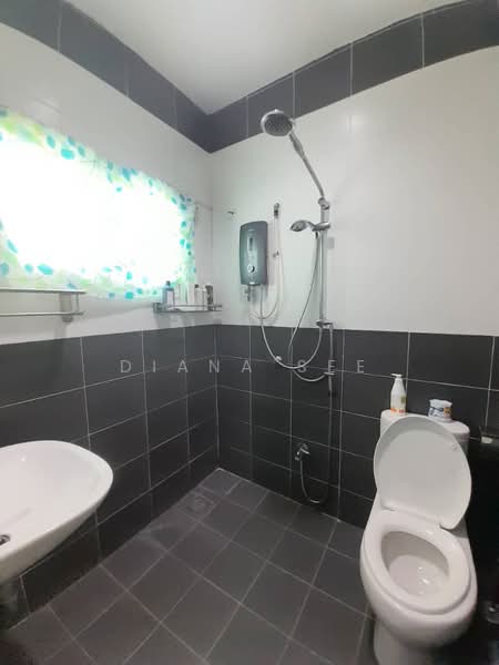 Bandar Bukit Tinggi 2 untuk Untuk Dijual - RM 1,300,000, Mac 2026 - Bathroom - PropertyGuru.com.my