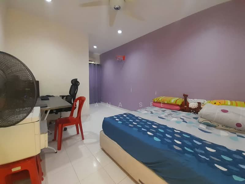 Bandar Bukit Tinggi 2 untuk Untuk Dijual - RM 1,300,000, Mac 2026 - Bedroom - PropertyGuru.com.my