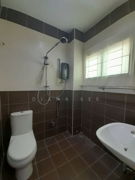 Bandar Bukit Tinggi 2 untuk Untuk Dijual - RM 1,300,000, Mac 2026 - Bathroom - PropertyGuru.com.my